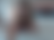 Wonderful strip, tease, showing off my feet and flashing my sexy nude body. I use a toy for a blowjob while you look at my feet. Very sexy and playful