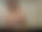 Adora mi trasero, perra. Te correrás sobre mi gordo culo mientras lo ves temblar.