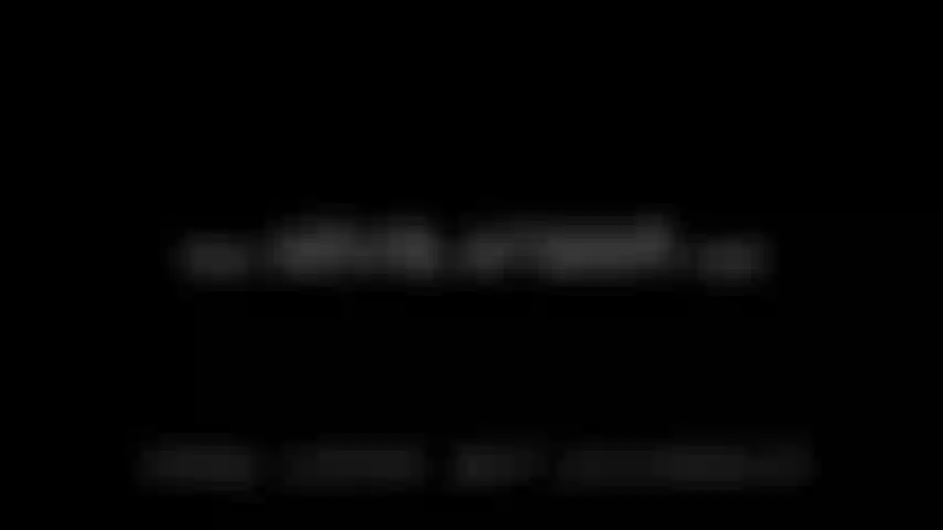 Perdedor olfateando el culo olfateando mi culo sudoroso.