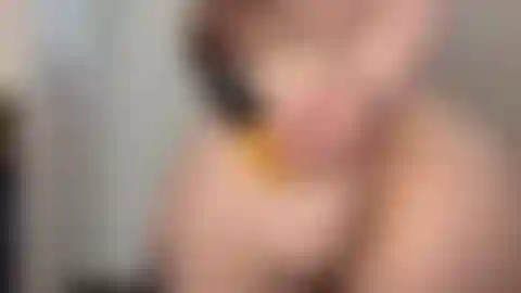 Sacando tapones de mi culo y mis primeros agujeros anales.