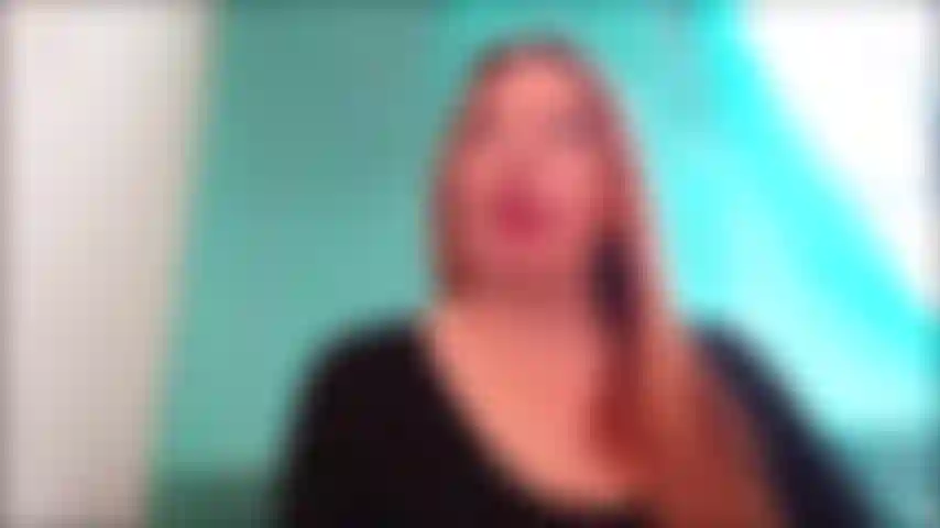 Pasando_el_tiempo_en_el_trabajo_mp4_hd.