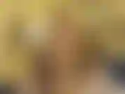 Por qué carajo te aguanto? Vamos, más rápido, más rápido, más rápido. Detente. No te corras hasta que yo te lo diga. Ahora empieza de nuevo. Más rápido, más rápido, más rápido.