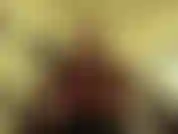 ¿Qué diablos? Acabas de levantarme la parte de atrás de la falda, pervertido. ¿Quieres que me mires la falda? Saca tu pequeña polla. Lo sabía. Tiny. Ahora sacude esa cosita mientras te digo qué perdedor eres.