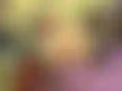 Vamos, dibuja. Veo que has estado revisando mi cajón de braguitas y nailon. Déjame mostrarte cómo ponértelos. Ahora déjame mostrarte cómo hacer que una mujer tenga un orgasmo real, duro y alucinante.