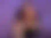 Tuve un largo día cucky y mis pantimedias cubrían los pies o estaban tan sudorosos. También lo son mis zapatos. Huele a ambos mientras te dejo masturbarte la polla y contarte todo sobre cómo me folló mi jefe hoy.