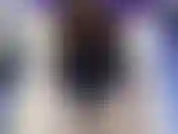 Mira fijamente mis pies, no puedes evitar quedar hipnotizado por ellos, ellos controlan tu caricia lentamente mientras muevo mis pies hacia adelante y hacia atrás, ahora pon tu polla entre mis pies y folla rápido una y otra vez, harás esto por a mí.