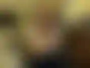 Hoy vamos a entrenar tu culo de esclava. Te dejo salir de tu pequeña jaula de castidad para masturbarte, pero solo si metes todo este consolador hasta el fondo.