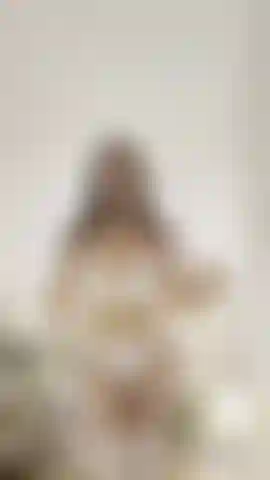 Striptease 6 min - cuerpo completo.
