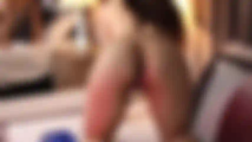 Nalgadas en el culo.