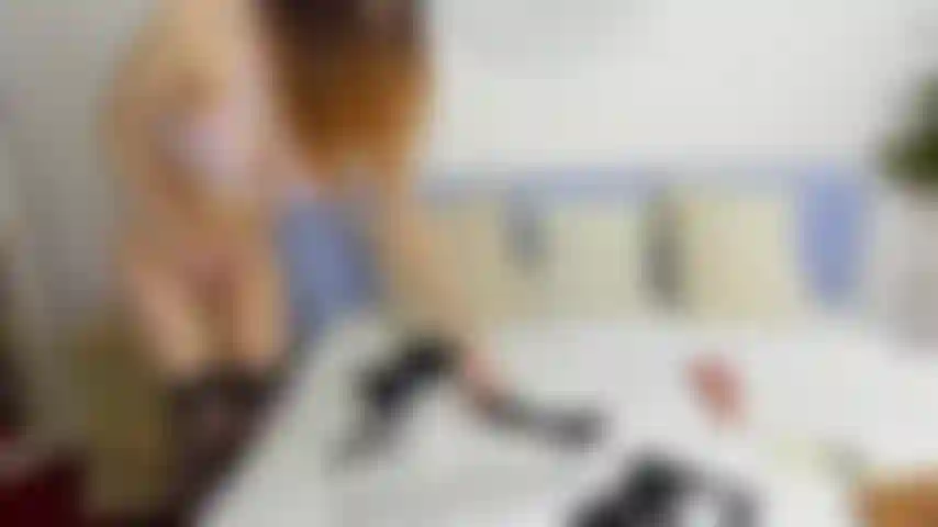 Cabalgándote en vaquera inversa!