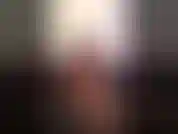 Un consolador de vidrio con un atuendo increíble!