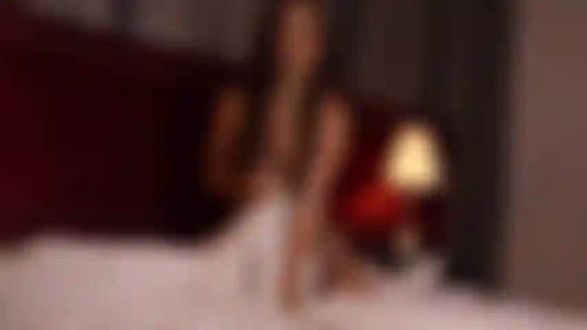 so many things we can do in my bed. come and ill show you.