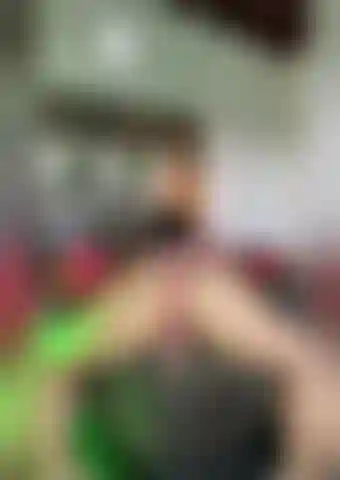 Me desperté muy morbosa y quiero montar tu polla dura.