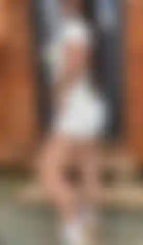 Es un día perfecto para frotarme el clítoris al aire libre.