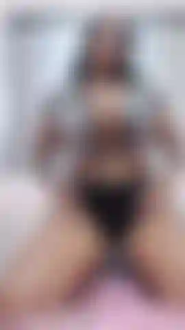 Tetas y culo de JulietCarter.