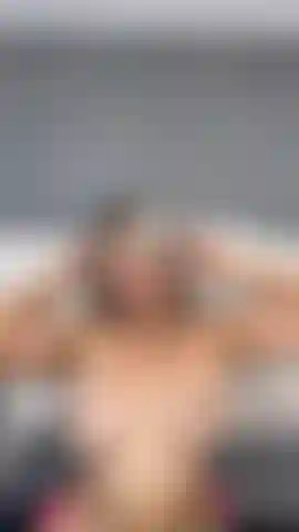 Toples and shaking my huge tits