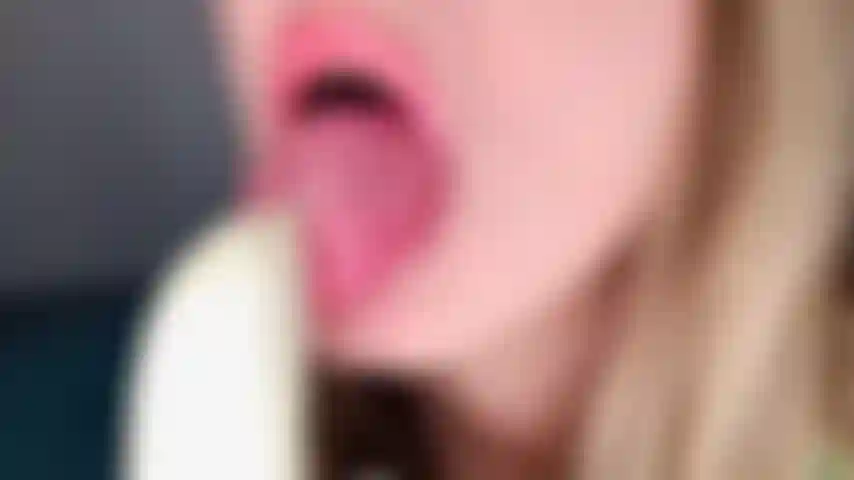 Bj tease w banana.