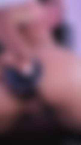 Mmm me encanta tu polla dentro de mi agujero.