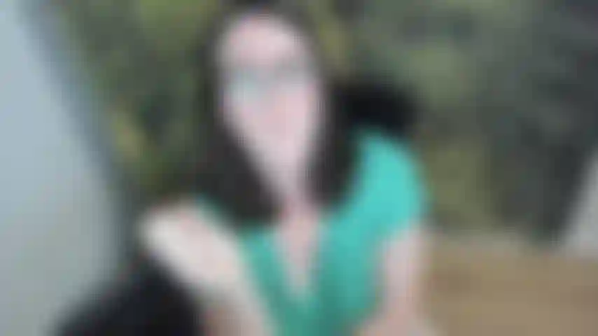 Using my new 8.5 inch squirting dildo, ending with a facial