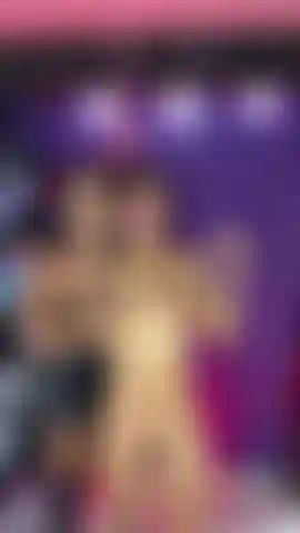 ¿Te gustan las tetas de la esclava?