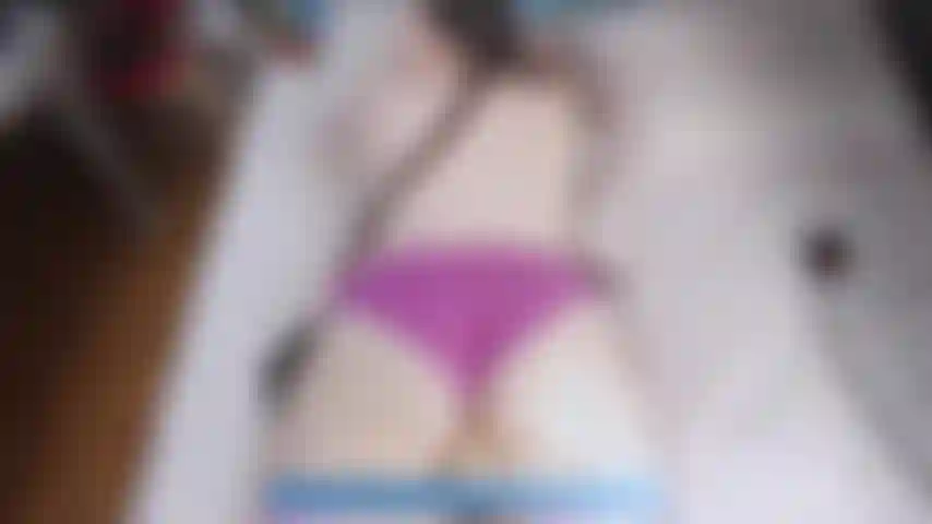 Pov: kaylee te observa mientras te metes los dedos en tu culo virgen mientras ella luce sus axilas peludas y su coño mojado. No te pongas nervioso al explorar tu próstata por primera vez, ¡porque kaylee está aquí para animarte!
