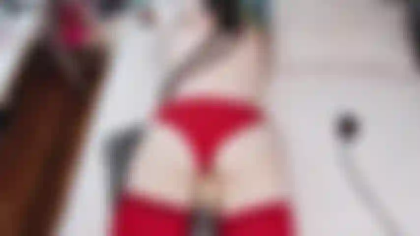 Stinky Slut Booty Blast: Every single day, Kaylee's ass rumbles... Get your nose ready for this clip compilation full of Kaylee's REAL FARTS 💨