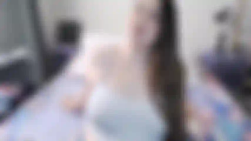 Conviértete en una silla para la gaseosa diosa bbw kaylee graves! Te has ofrecido tan generosamente a ser mi asiento hoy y tu nariz va a encajar perfectamente entre mis jugosas nalgas. Sé que estás esperando tomar una larga y agradable bocanada cuando las cosas se pongan gaseosas.