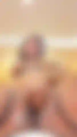 Dedos en mi apretado coño🥵.