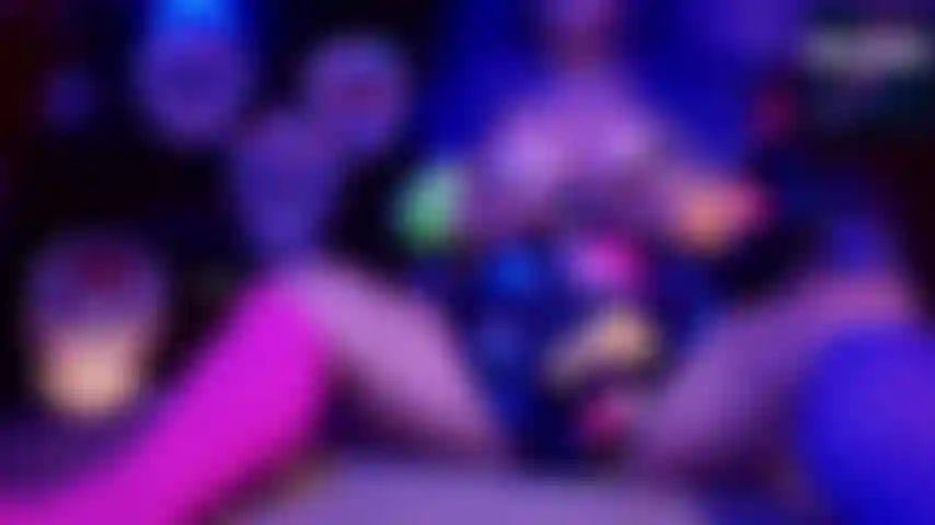 Flex muscular de pantorrilla de nailon neón.