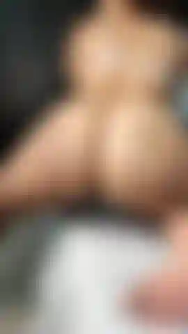 Mira cómo rebota 🍑.