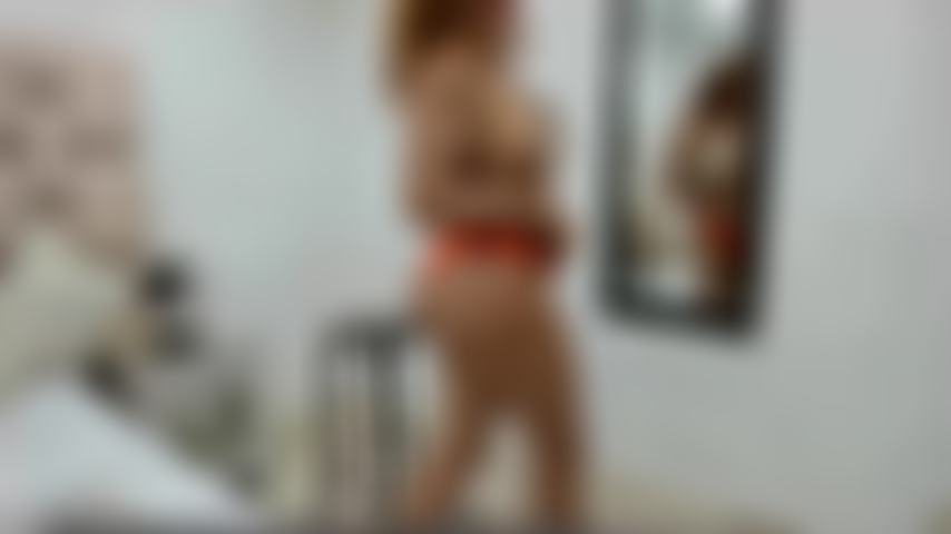Do you like naked and with tennis ???????