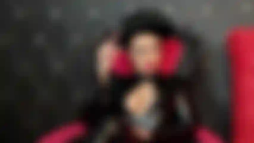 Ofrecerte mi tiempo y atención es probablemente lo mejor que has tenido en la vida hasta ahora, así que agradece por ello.