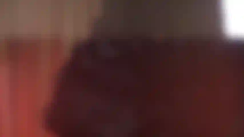 Me encanta ser dominante. Sintiendo el placer de tener el control total de ti. No puedo controlarme cuando te sometes a mí y te conviertes en mi zorra traviesa.