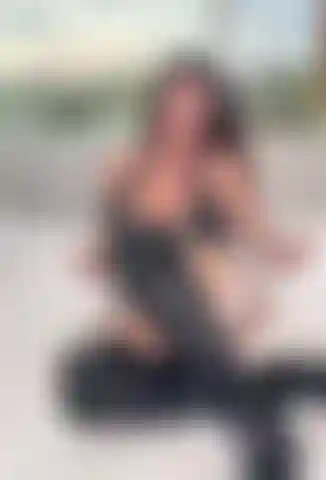 Cheating fantasy..PLEASE FUCK ME INFRONT OF MY HUSBAND
Lets show him what a real man is, he doesnt deserve my pussy so you need to take it in front of him! Make sure you cream in me to