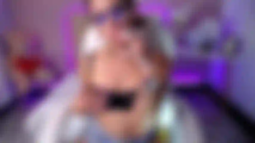 Que rico es fumarte la polla y chuparla con humo.