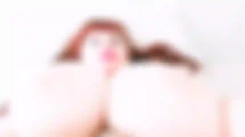 Diosa bbw desnuda adorando el cuerpo caliente.