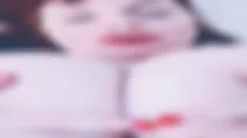 Rednailsfetishonthehugetits.