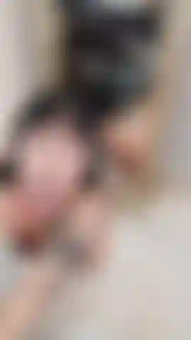 I want to cover my face with saliva