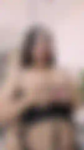 No puedo dejar de pensar en otra cosa que no sea tocarte.