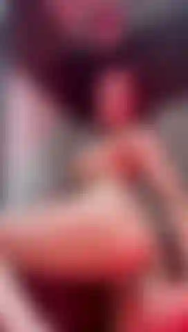 Juega conmigo en la ducha.