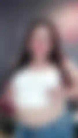 Curvy Latina Striptease