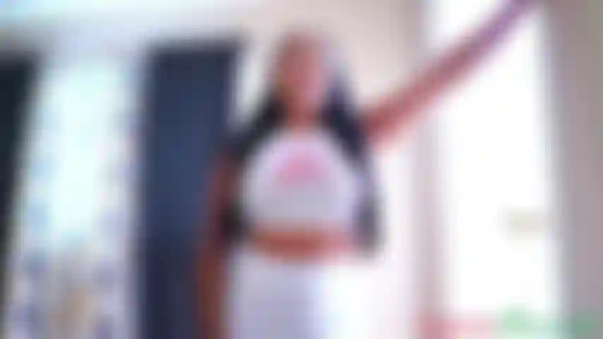 Haciéndote mariquita sirvienta mariquita fetichista.