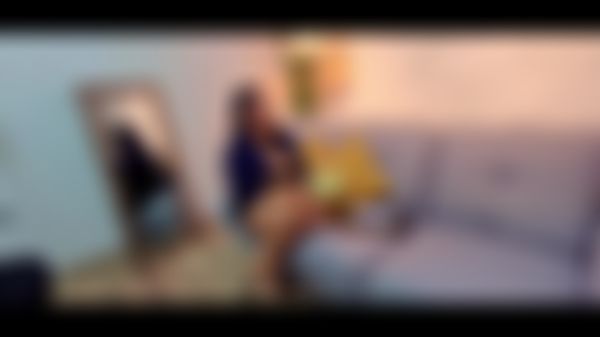 Mamada y corrida en mi oficina.