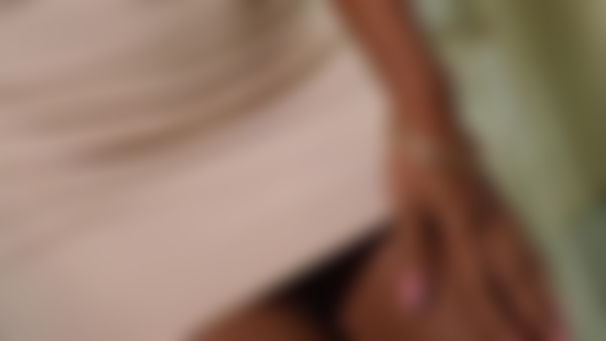 Sexy ebony curves!!