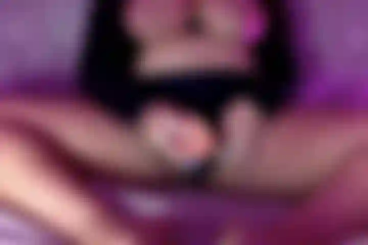 Fantasía de follar con consolador: escucha lo mojado que está mi coño.