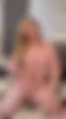 💋 Just for my fans… turn up the heat with me and enjoy every second of this sexy tease. 🔥
