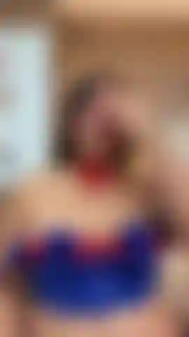 Tu polla en mi boca y un juego con mis grandes tetas.