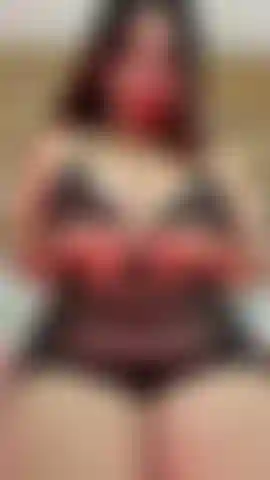 Excitate viendo como juego con mi dildo en mi coño, mis tetas son para ti.