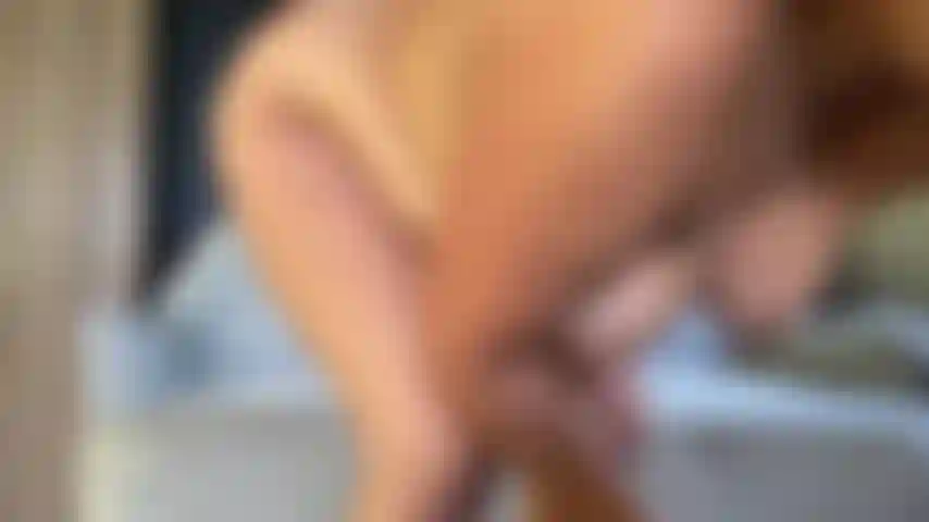 Follar duro es uno de los mejores placeres que puedo hacer.