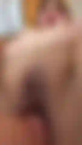 Cojo duro y te muestro de cerca como juego con mi coño.